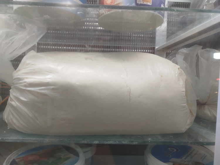 ماست گوسفندی مخصوص فصل برداشت شیر گوسفند