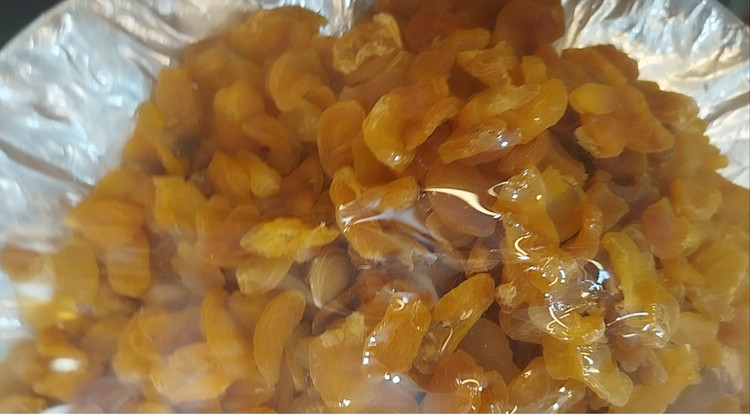 برگ زرد آلو لوکس
