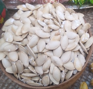 تخمه کدو گوشتی شور لوکس