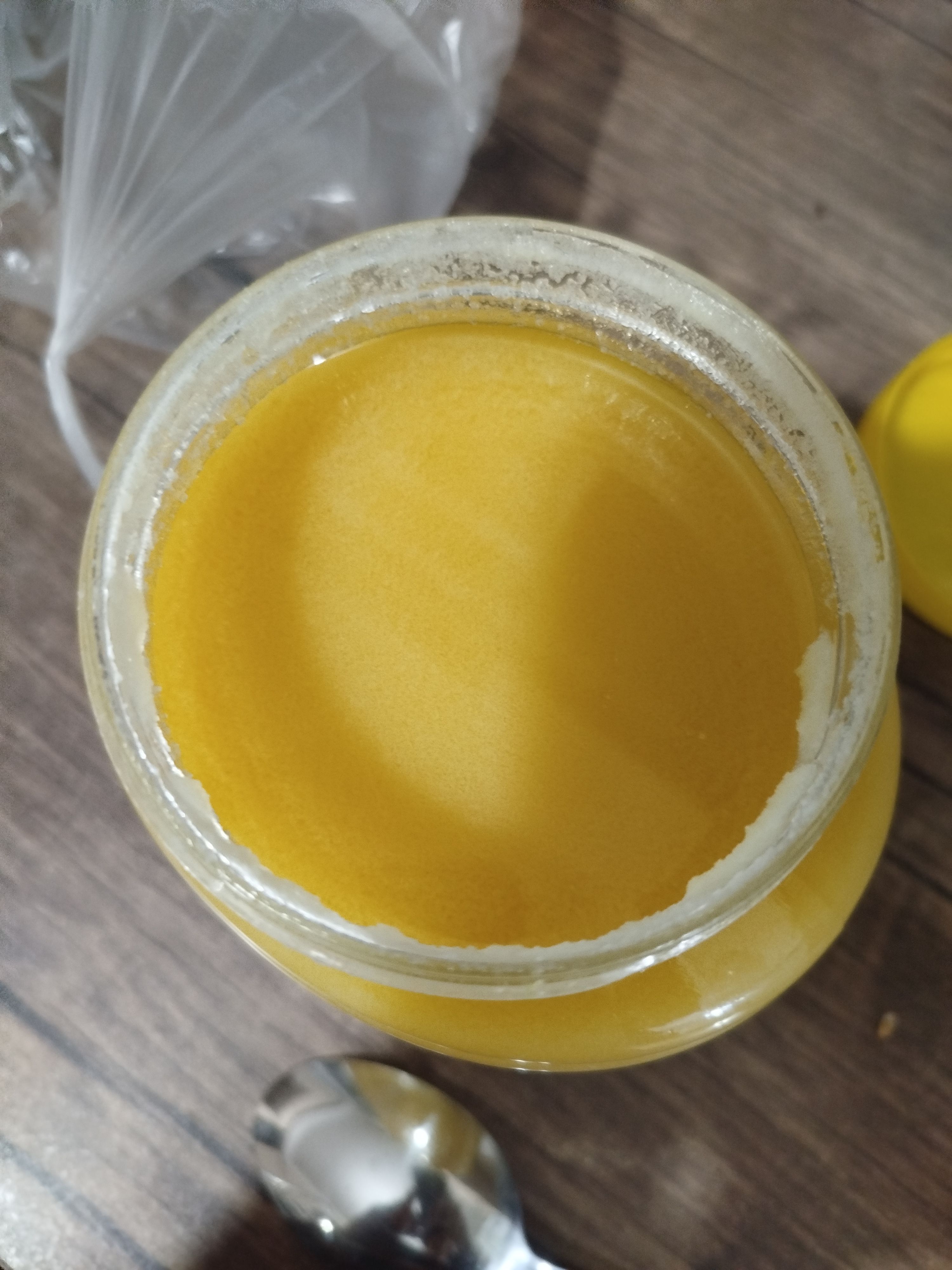 روغن زرد گاوی سورن 20 تهیه شده از خامه